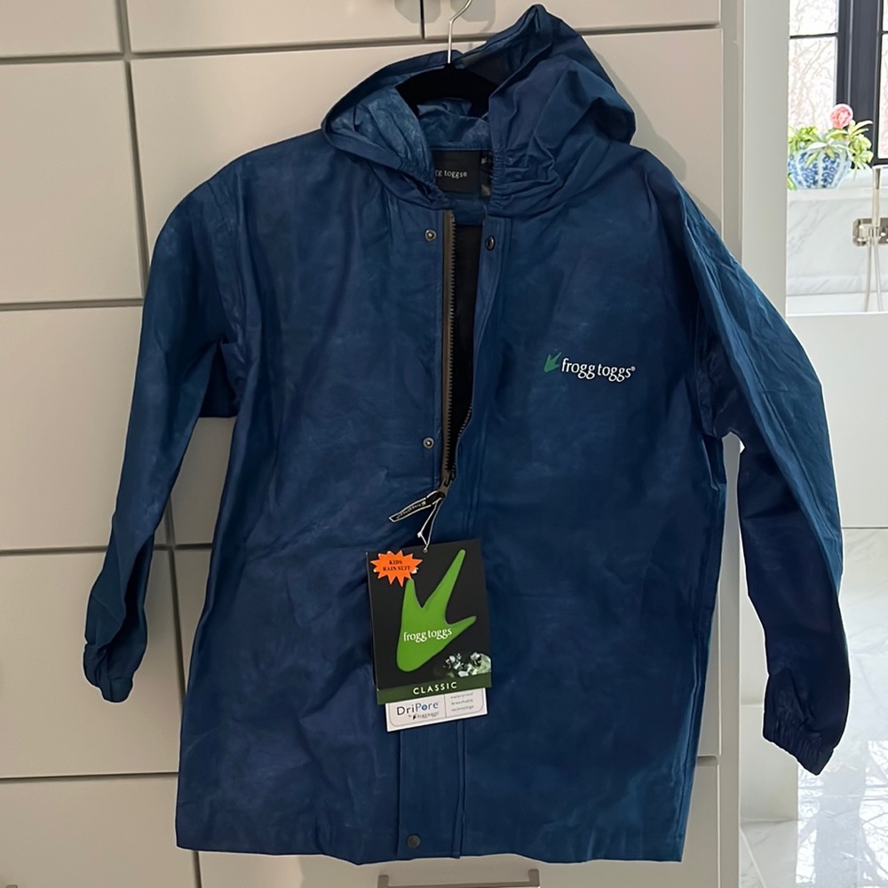 Frogs Toggs kids rain suit